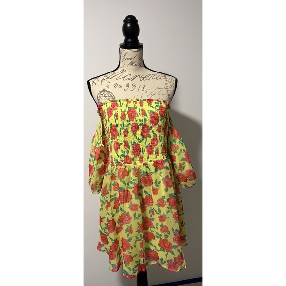 Betsey Johnson Dresses & Skirts - Women's Off the Shoulder Betsey Johnson Floral Dress Size XL NWT
